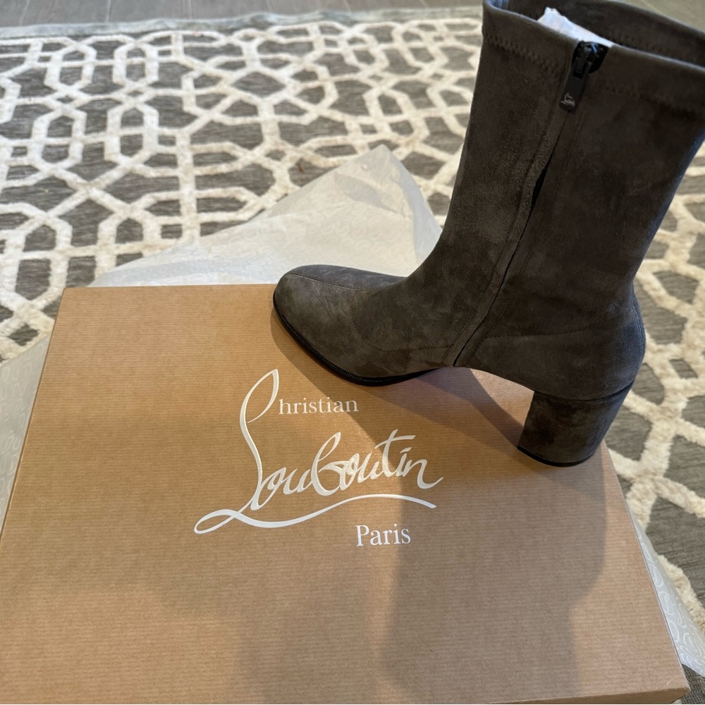 Grey stretchadoxa 70 mm grey suede sock booties